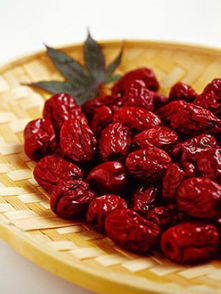 梦见妈妈卖枣，梦见卖大红枣什么意思